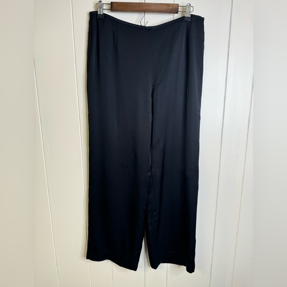 Armani Collezioni Women’s Loose Fit Trousers 12 - Picture 2 of 4